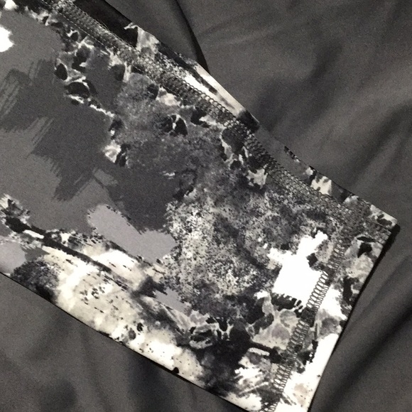 Hunter men’s M swim shirt upf 50 NWT - Picture 4 of 7